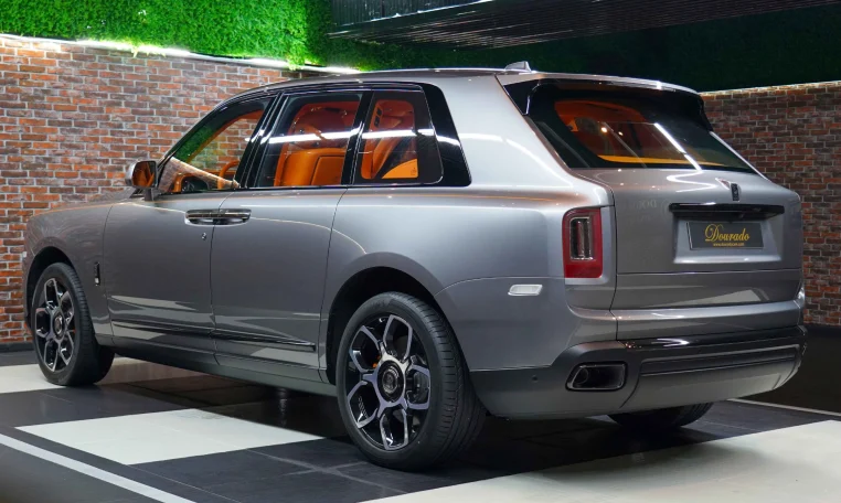 Rolls Royce Cullinan Grey Metallic for Sale in UAE