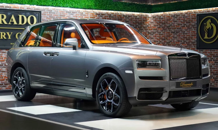 Rolls Royce Cullinan Grey Metallic Luxury Car for Sale in Dubai