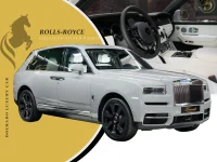 Rolls Royce Cullinan Silver Badge in Chalk Grey Exterior: The Epitome of Opulent Luxury