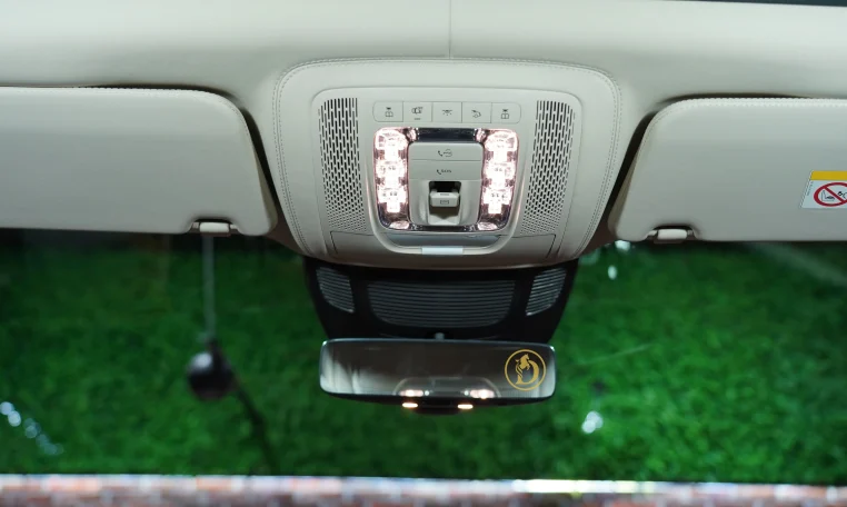 mercedes maybach gls 600 2022 exotic car for sale in Dubai