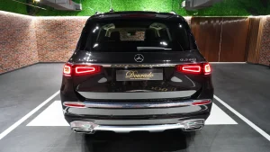 buy 2022 mercedes gls 600 maybach luxury car in Dubai