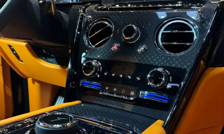 Buy Rolls Royce Cullinan Black Badge in Dubai