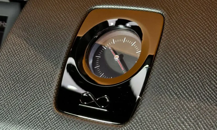 Buy Rolls Royce Cullinan Black Badge in Dubai UAE