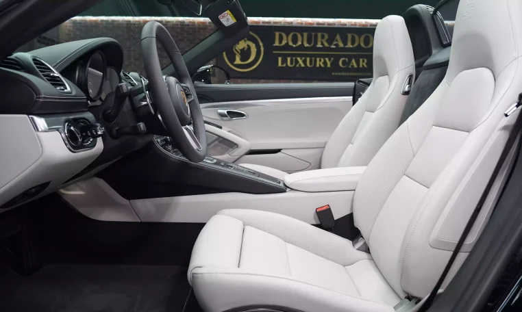 Porsche 718 Boxster Black