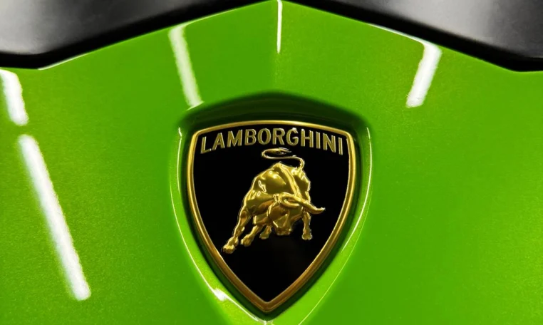 Lamborghini Urus Novitec Green Dealership in Dubai