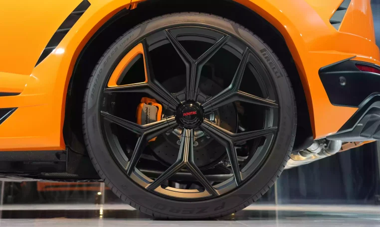 Lamborghini Urus Novitec Orang For sale in Dubai