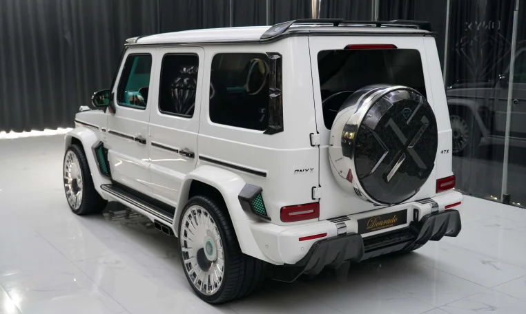 G7X Onyx Concept 1 of 5 Polar White luxury car store