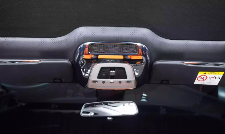 Rolls Royce Wraith Black Badge Luxury Car Dealership in Dubai