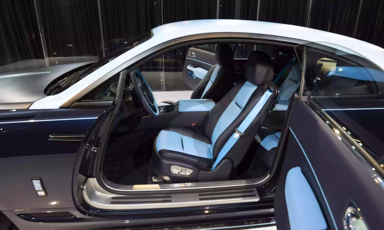 Rolls Royce Wraith Onyx Concept Midnight Sapphire Car Dealership in UAE