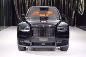 Rolls Royce Cullinan in Diamond Black for Sale