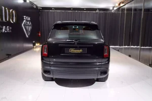 Rolls Royce Cullinan in Diamond Black Super Car for Sale in UAE