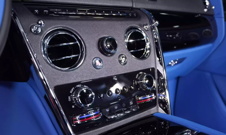 Rolls Royce Cullinan Black Badge Luxury Car Dealership in Dubai