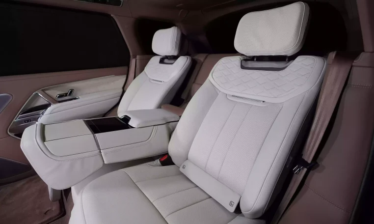 Range Rover Autobiography SV LWB P530 2024 Luxury car for sale in Dubai