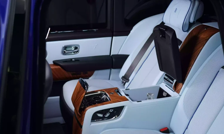 Buy Rolls Royce Cullinan Salamanca Blue in Dubai