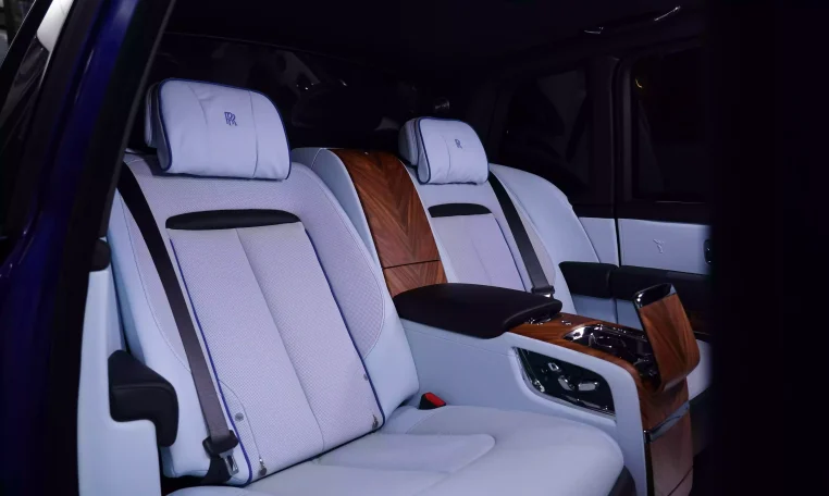 Buy Rolls Royce Cullinan Salamanca Blue Car in Dubai