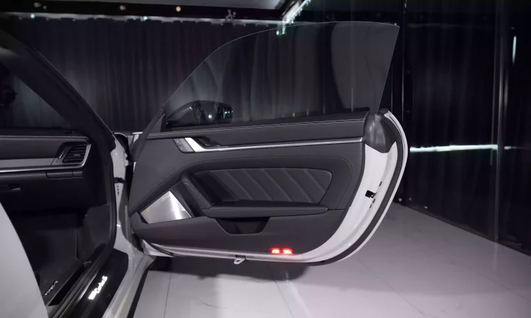 Porsche 911 Turbo S Cabriolet in Crayon & Interior Black