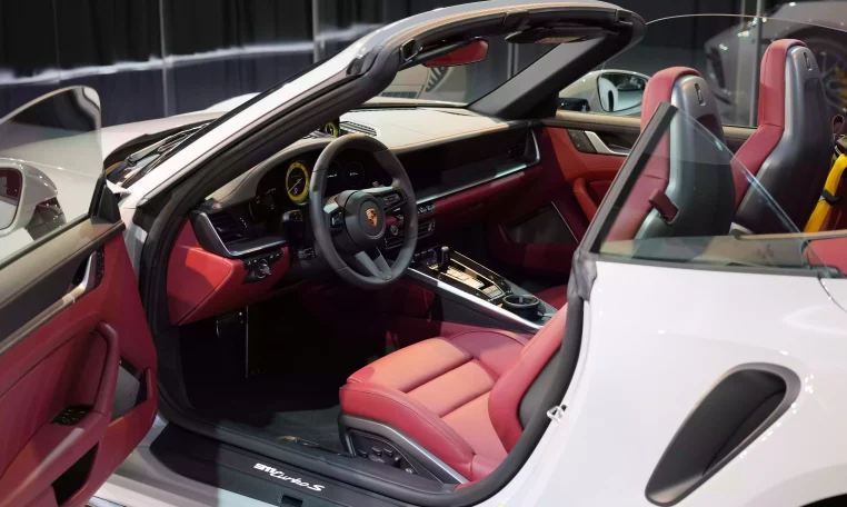 Buy Porsche 911 Turbo S Luxury Car in Dubai