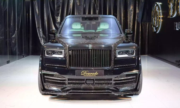 Rolls Royce Cullinan Onyx Concept in Diamond Black & Interior Mint Green for Sale in Dubai