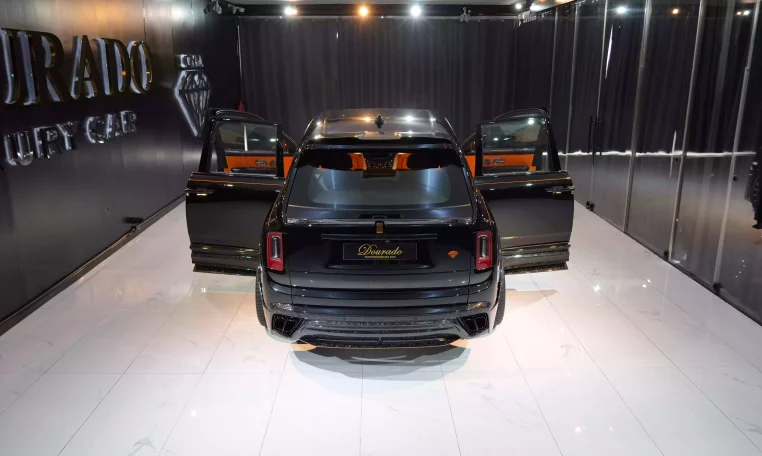 Rolls Royce Cullinan Onyx Concept in Diamond Black Dealership in Dubai UAE