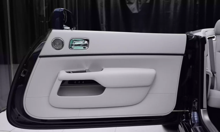 Buy Rolls Royce Dawn Super Car in Dubai