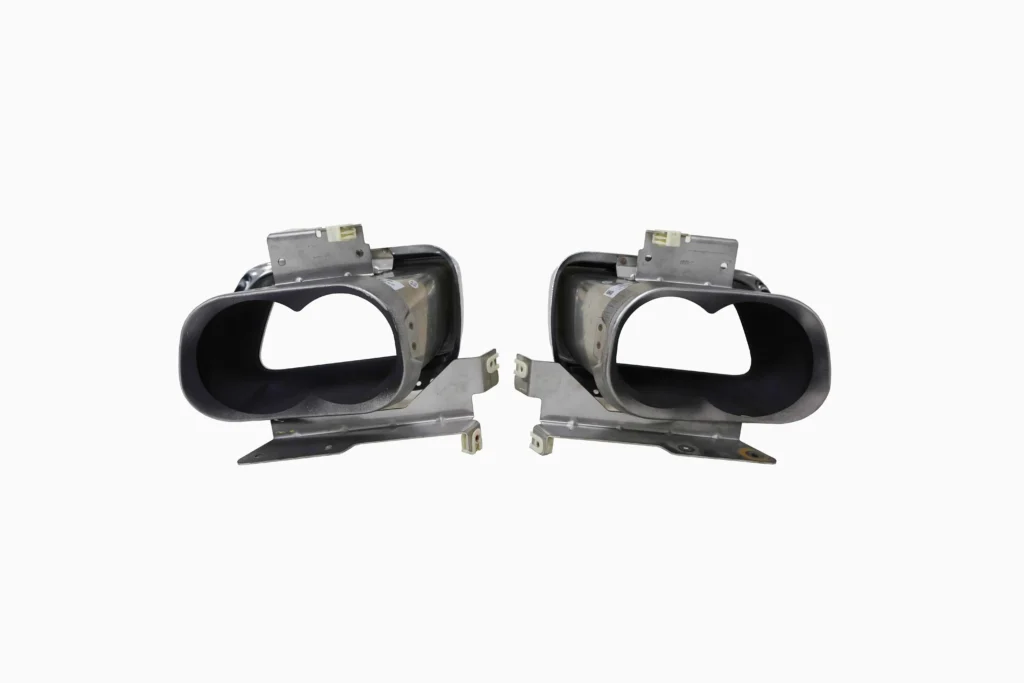 Rolls Royce Cullinan LH RH Exhaust Tail Pipe Tip Silver OEM 7448701 7448702 for sale in dubai 01