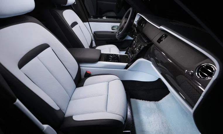 Rolls Royce Cullinan Black Badge in Blue Midnight Sapphire for sale in Dubai