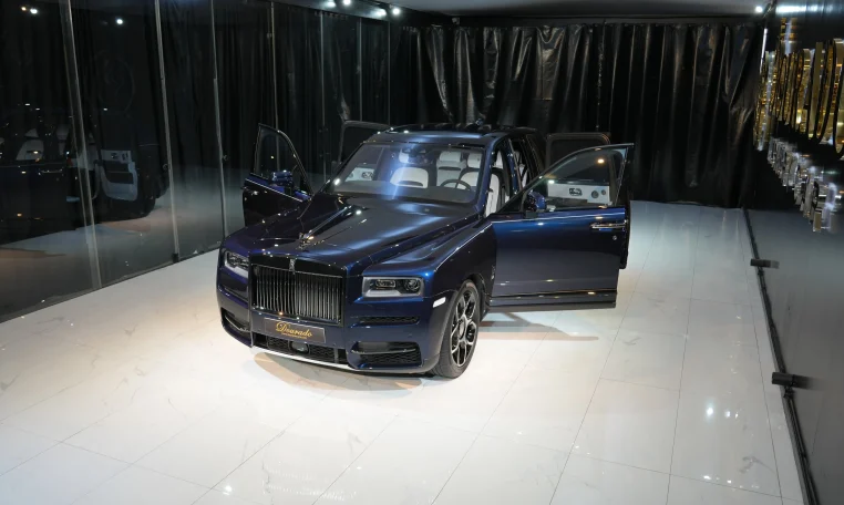 Rolls Royce Cullinan Black Badge in Blue Midnight Sapphire for sale in Dubai