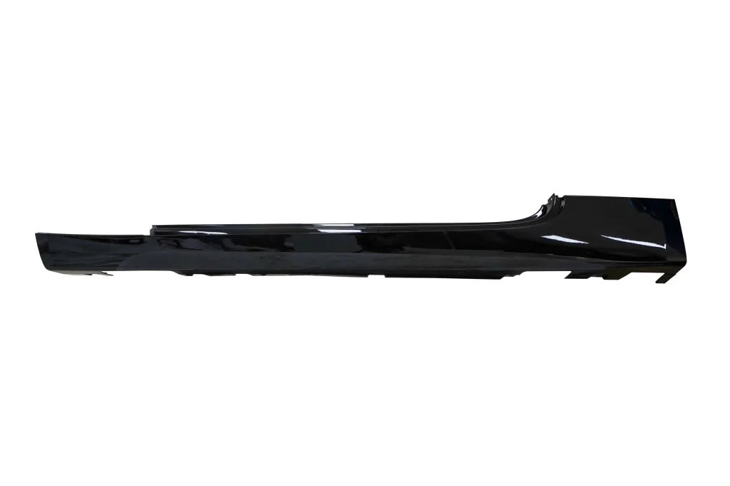 Rolls Royce Wraith Side Trim Panel Sill Right Black OEM 51777301424 for sale in dubai