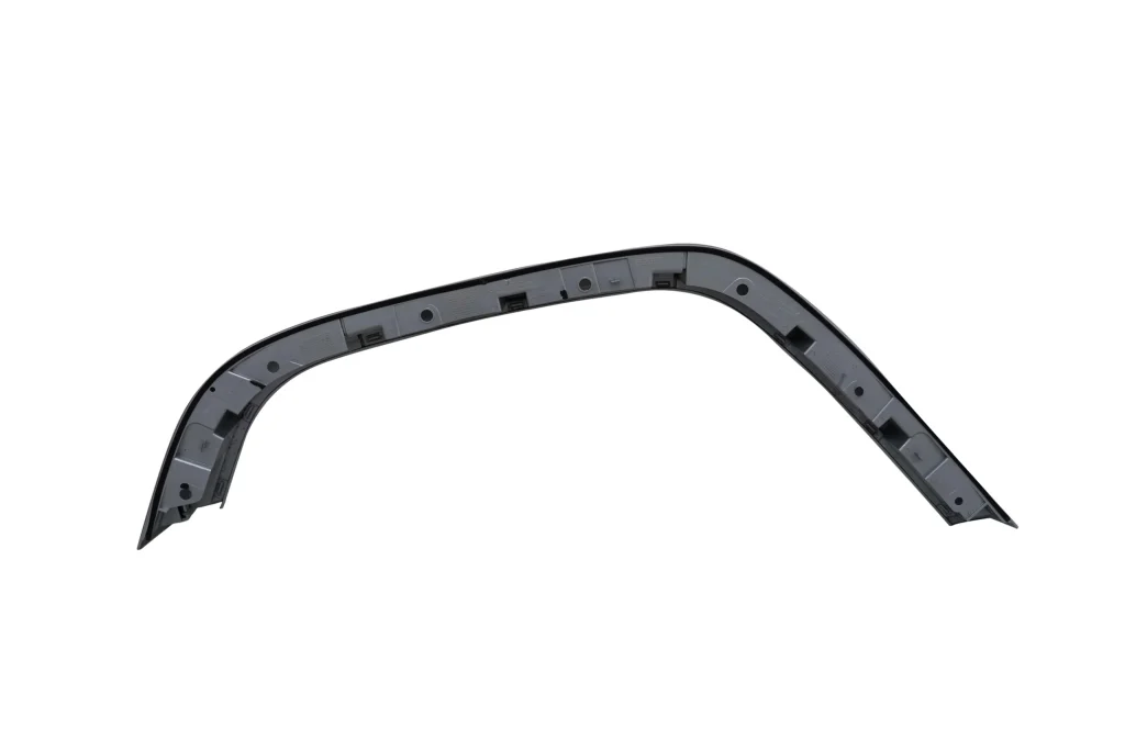 Mercedes-Benz G-63 Front RH Wheel Thread Mudguard Widening Gloss Silver OEM A4638805603 for sale in dubai
