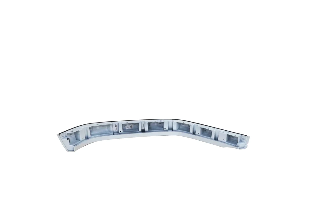 Mercedes-Benz G-63 Front RH Wheel Thread Mudguard Widening Gloss White OEM A4638805603 for sale in dubai