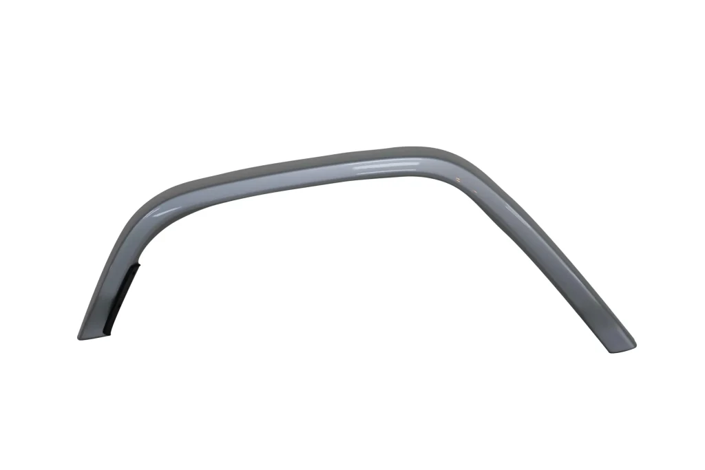 Mercedes-Benz G-63 Rear RH Wheel Thread Mudguard Widening Gloss Silver OEM A4638805803 for sale in dubai