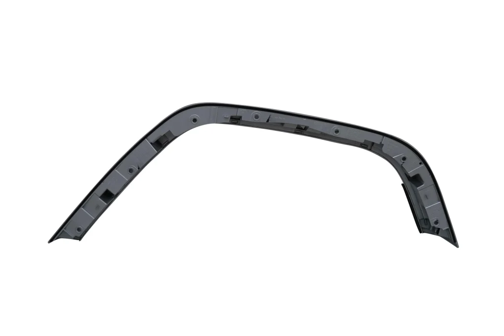 Mercedes-Benz G-63 Rear RH Wheel Thread Mudguard Widening Gloss Silver OEM A4638805803 for sale in dubai