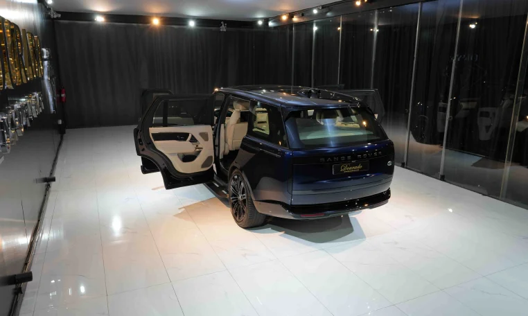 Range Rover Autobiography P530 LWB