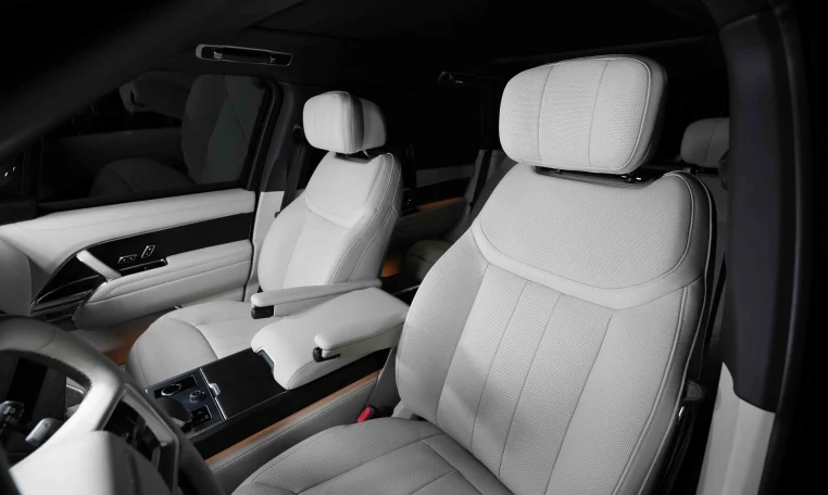 Range Rover Autobiography P530 LWB