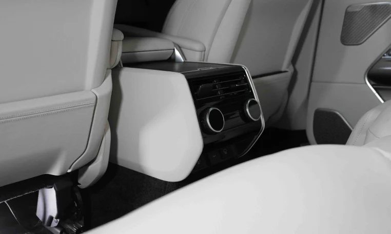 Range Rover Autobiography P530 LWB