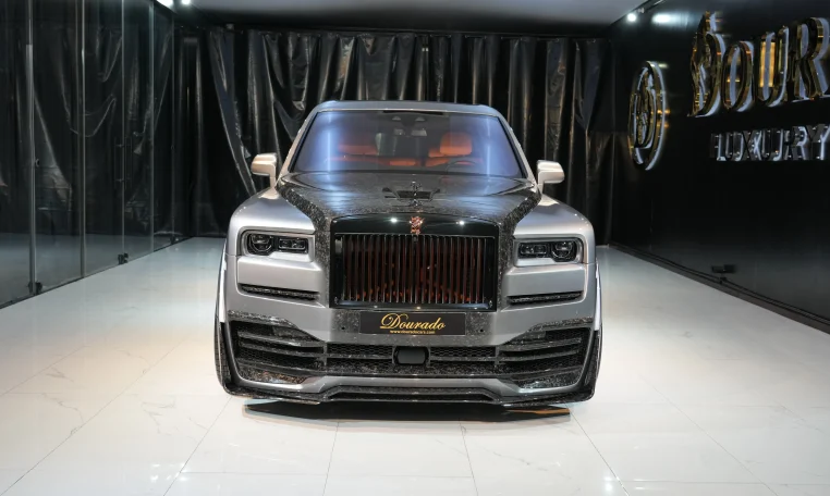 Rolls Royce Cullinan Black Badge Onyx Edition in Jubilee Silver for Sale