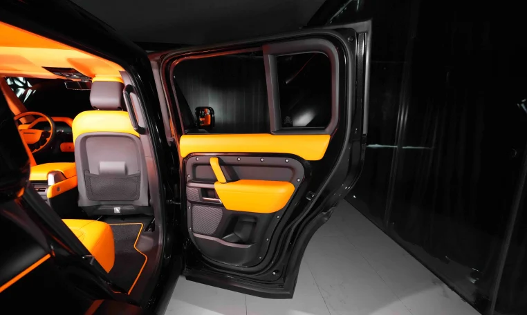 Land Rover Defender 110 P525 Lumma CLR LD Black for sale in Dubai