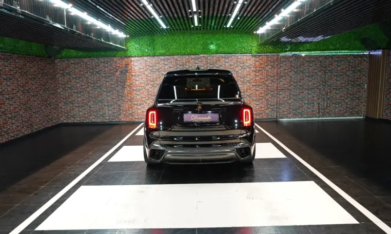 Rolls Royce Cullinan Onyx Concept gold for sale in Dubai