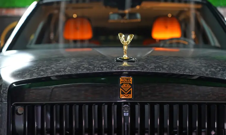 Rolls Royce Cullinan Onyx Concept gold for sale in Dubai