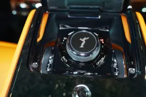 Rolls Royce Cullinan Onyx Concept gold for sale in Dubai