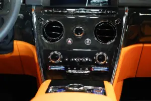 Rolls Royce Cullinan Onyx Concept gold for sale in Dubai