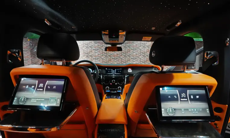 Rolls Royce Cullinan Onyx Concept gold for sale in Dubai