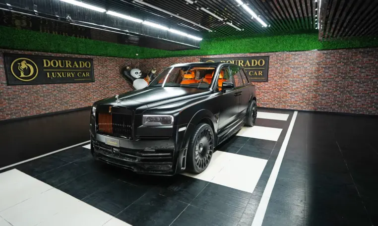 Rolls Royce Cullinan Onyx Concept silver for sale in Dubai