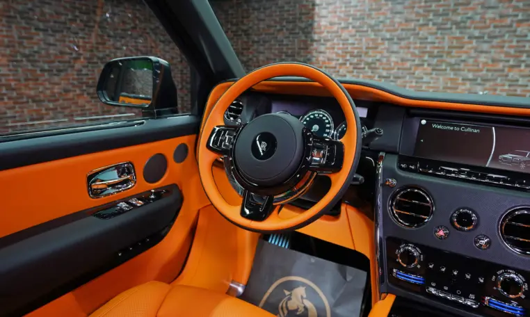 Rolls Royce Cullinan Onyx Concept silver for sale in Dubai