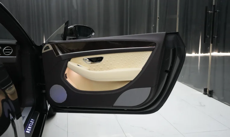 Bentley Continental GTC Azure for sale in Dubai