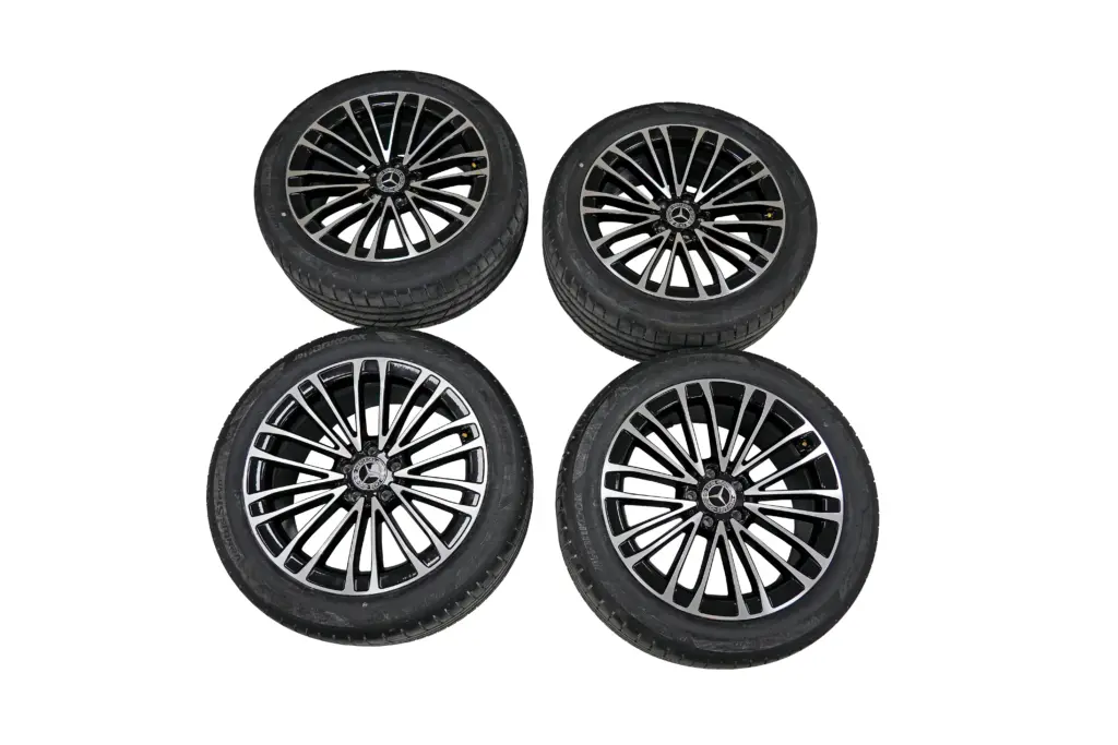 Mercedes Benz S Class 19 inch Hankook Tires Set Black & Chrome for sale in dubai