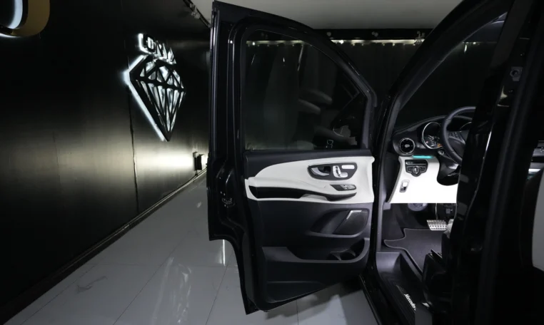 Mercedes Benz V 250D Grey for sale in Dubai