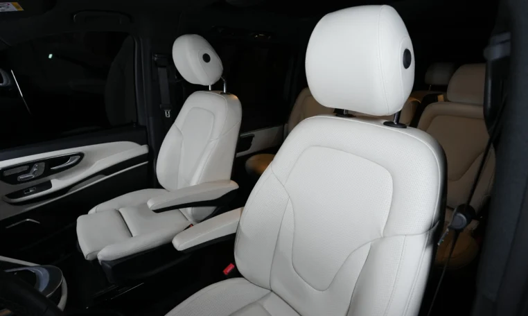 Mercedes Benz V 250D Grey for sale in Dubai