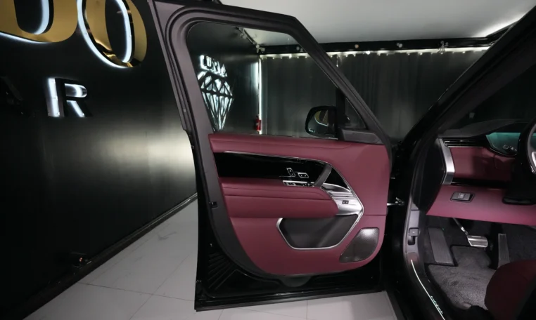 Range Rover Autobiography P530 Black and red FOR sale in Dubai