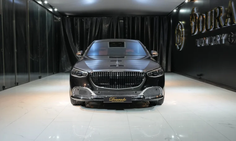 Mercedes-Benz S 580 S 580 4 Matic Long Maybach Black & Graphite Grey for sale in dubai 03